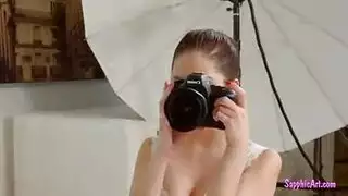 فتيات صغيرات في بورنو جامد: لعق، مص، ورعشة مثلية