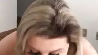 الجنس الفموي المثالي لكيلي: دليل إباحي لمتعة الحلق العميق