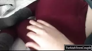 مؤخرة بمليون دولار في طماق: الفتاة التركية تأخذ قضيبًا كبيرًا