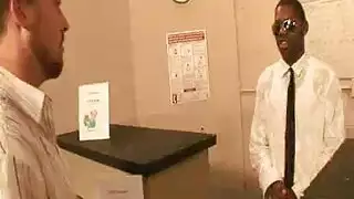 الفتى النيجيري يقدم إباحية قاسية