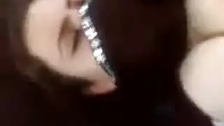 فرج بدوية خائنة يحصل على جولة قاسية