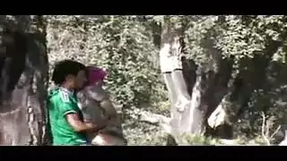 شاب عربي يكشف عن زبه لجنس فموي علني والمزيد